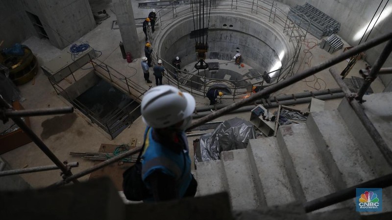 PLN Unit Induk Pembangunan Jawa Bagian Tengah 1 (UIP JBT 1) terus kebut pembangunan konstruksi pembangkit listrik dan jaringan transmisi di Regional.