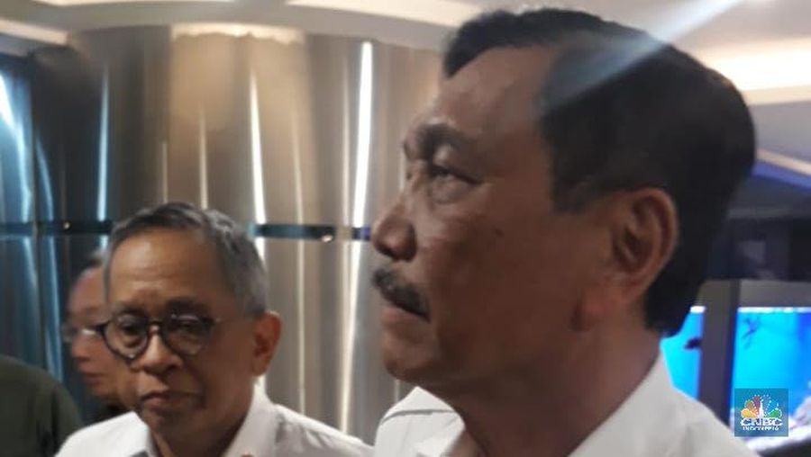 Menko Bidang Kemaritiman dan Investasi Luhut Binsar Pandjaitan mengeluhkan fasilitas dinas luar kota yang didapat selama ini, menurutnya tidak enak.