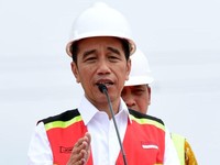 Jokowi Geleng-geleng Ada Kepala Daerah Cuci Uang di Kasino