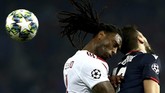 Olympiakos menang atas Red Star di Stadion Georgios Karaiskakis. Namun kemenangan tersebut tak mampu membawa Olympiakos melangkah ke fase gugur. Red Star pun tak lolos dari fase grup. Dua kesebelasan teratas di Grup B ditempati Bayern Munchen dan Tottenham Hotspur. (AP Photo/Petros Giannakouris)