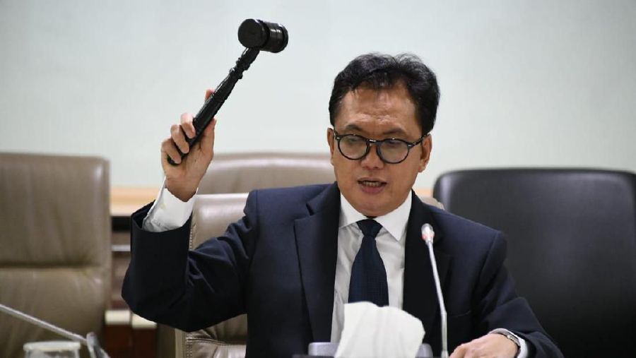 BPH Migas Sidang Komite untuk tetapkan Kuota BBM subsidi dan BBM Khusus Penugasan untuk tiap Badan Usaha Penugasan.