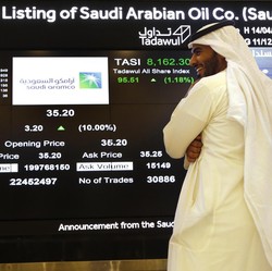 Laba Q3 Raksasa Minyak Saudi Aramco Terjun Bebas ke Rp 173 T!