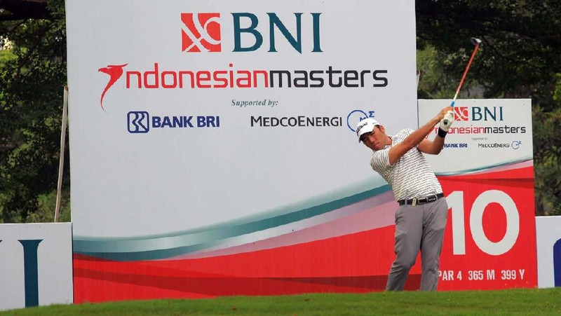 Para golfer dari Indonesia dan manca negara bersaing demi posisi juara.