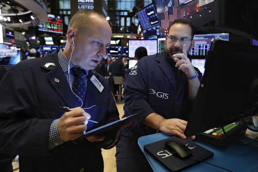 Dibayang-bayangi Tensi AS-Iran, Wall Street Lanjutkan Rekor