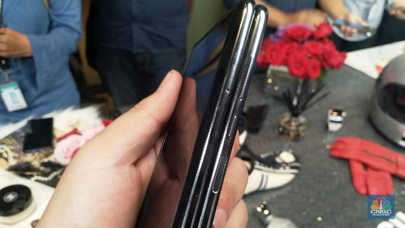 Galaxy Fold ditujukan bagi pengguna yang menginginkan ekslusifitas dan multi-tasking yang tinggi.
