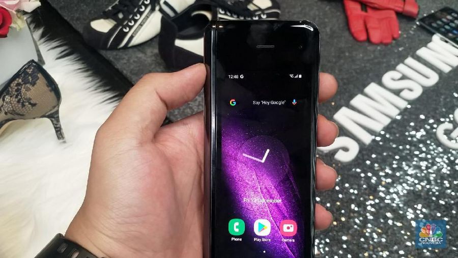 Galaxy Fold ditujukan bagi pengguna yang menginginkan ekslusifitas dan multi-tasking yang tinggi.
