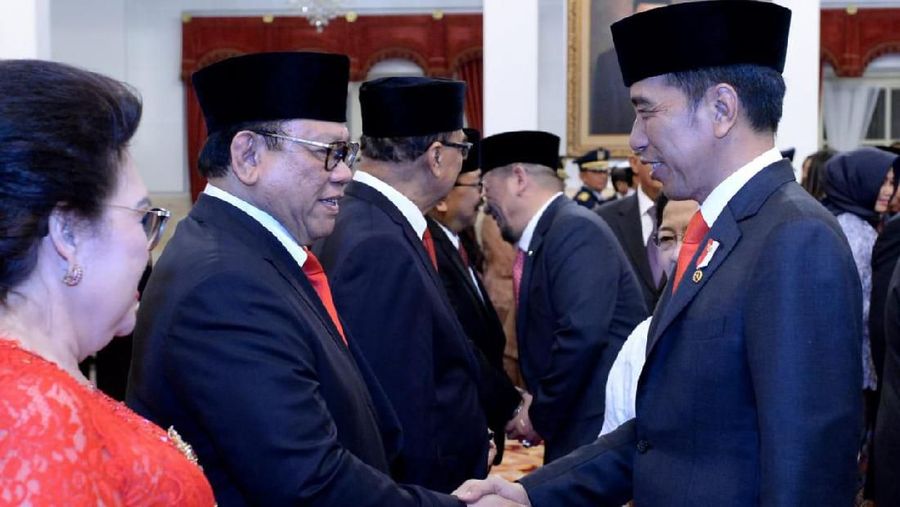 Mereka adalah Wiranto, Agung Laksono, Sidarto D., Dato Sri Tahir, Putri K. Wardani, Maulana Al-Habib Muhammad Luthfi, Mardiono Bakar, Arifin Panigoro, Sukarwo.