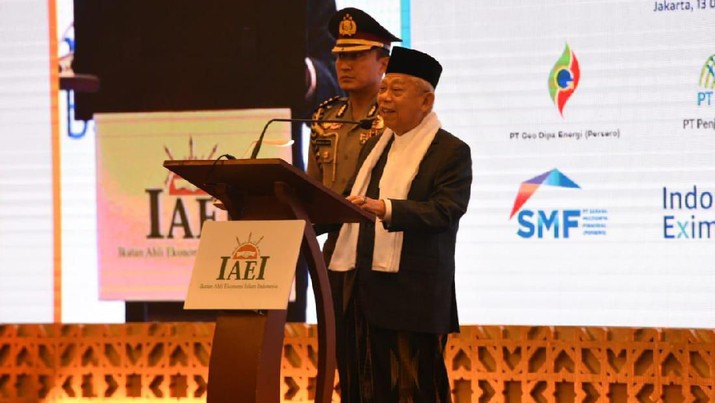 Wakil Presiden Ma'ruf Amin dalam acara pelantikan pengurus DPP IAEI 2019-2023 (Dok. Humas Kemenkeu)