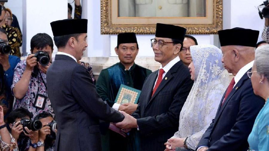 Mereka adalah Wiranto, Agung Laksono, Sidarto D., Dato Sri Tahir, Putri K. Wardani, Maulana Al-Habib Muhammad Luthfi, Mardiono Bakar, Arifin Panigoro, Sukarwo.