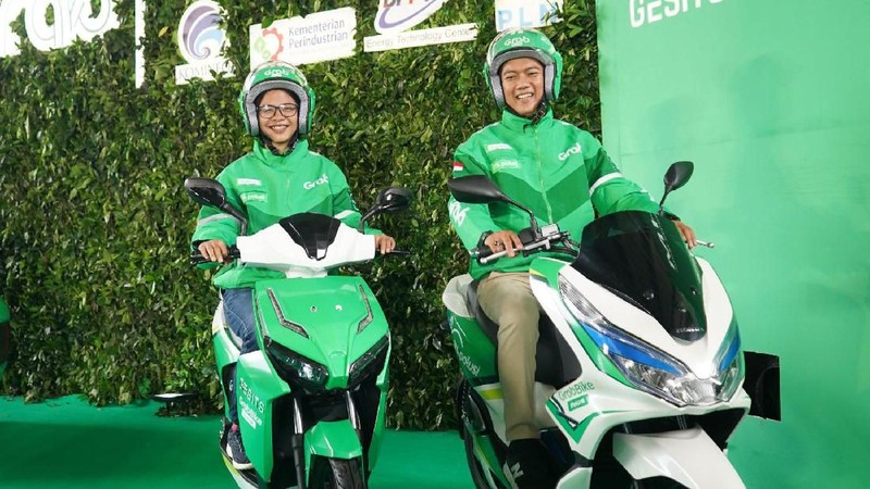Grab, hari ini meluncurkan Roadmap Ekosistem Kendaraan Listrik dengan tujuan untuk mempercepat adopsi EV di Indonesia.