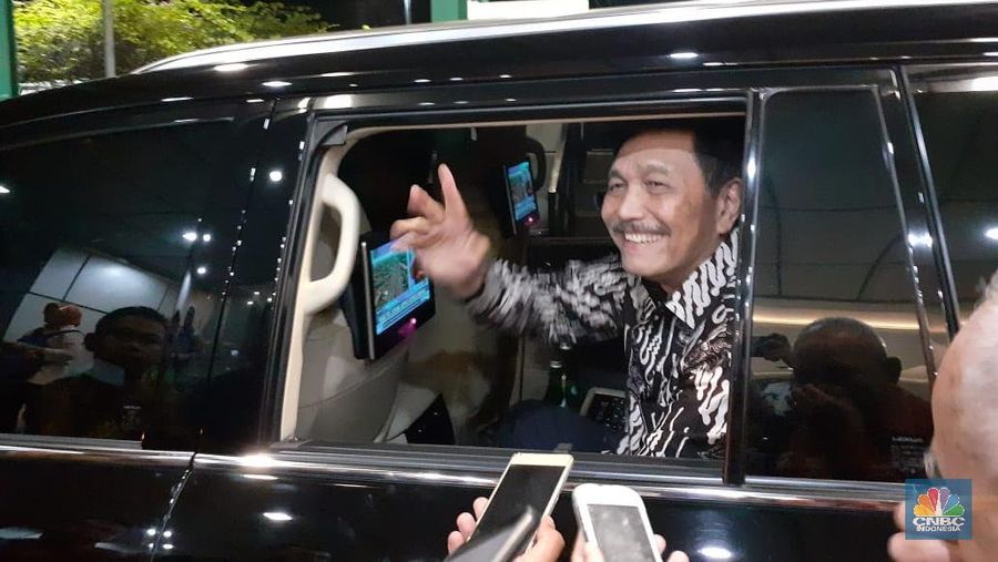 Menko Bidang Kemaritiman dan Investasi Luhut Binsar Pandjaitan (CNBC Indonesia/Anisatul Umah)