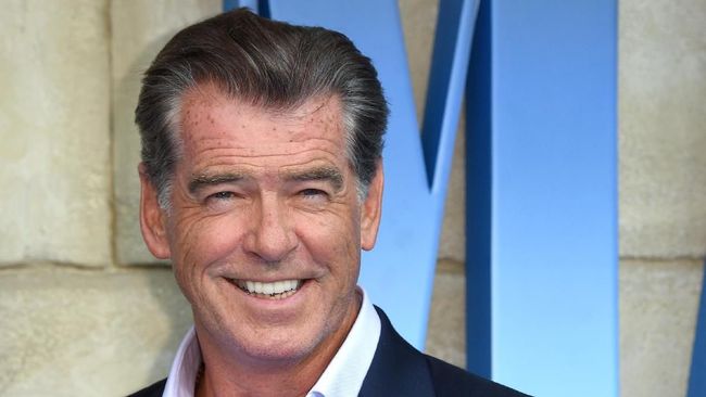 'James Bond' Gabung Film 'Cinderella' Versi Baru