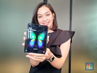 Penampakan Ponsel Sultan Samsung Galaxy Fold Rp 30 Jutaan