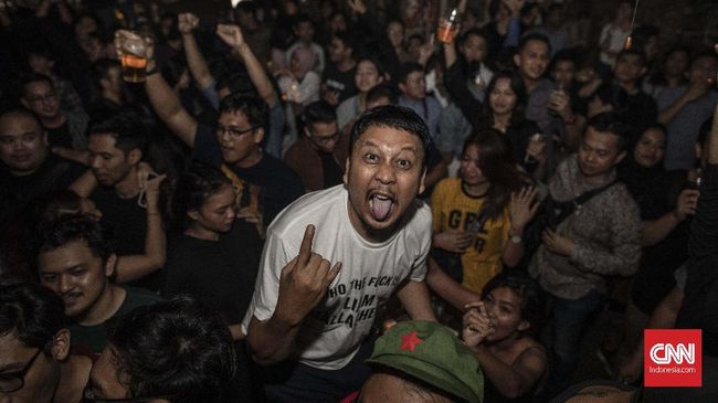 Sepekan Jadi 'Anak Party' Karaoke Jaksel