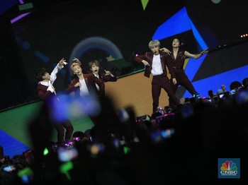 Bawakan Lagu Go, NCT Dream Gemparkan Trans Studio Cibubur