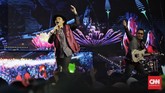 Penampilan Padi Reborn membawakan