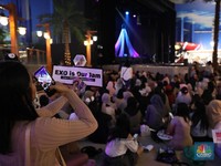 EXO Masih Latihan, Fans Sudah Heboh di HUT Transmedia
