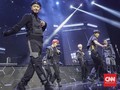 EXO Tembakkan Pesona 'Love Shot' di HUT 18 Transmedia