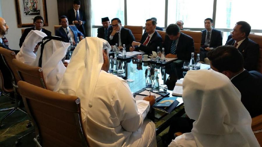 Indonesia mengincar investasi puluhan miliar dollar Amerika Serikat dari Uni Emirat Arab. Mulai dari investasi kilang sampai ibu kota baru