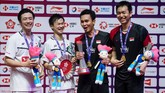 Kemenangan di BWF World Tour Finals 2019 membuat Ahsan/Hendra memperpanjang rekor pertemuan atas Endo/Watanabe menjadi 6-1. (STR / AFP)