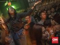 FOTO: Ingar-Bingar Karaoke Massal Milenial