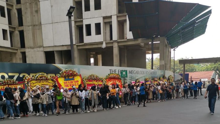 Minggu pagi ini (15/12/2019) pemandangan di Trans Studio Mal (TSM) Cibubur benar-benar berbeda.