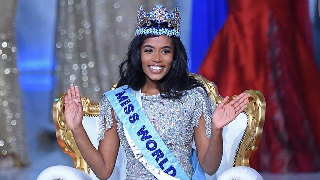 Miss World 2019 Terpesona Gado-gado dan Nasi Goreng 