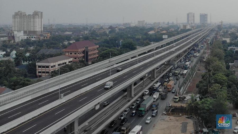 Penetapan tarif Tol Japek II Elevated atau Tol Layang Japek dipastikan molor.