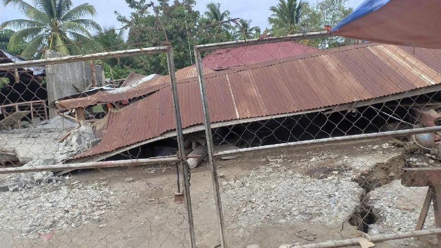 Gempa berkekuatan magnitudo (M) 6,9 mengguncang Mindanao, Minggu (15/12/2019). Gempa tersebut meluluh lantakan pulau yang berada di Filipina bagian selatan itu.