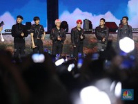 Tak Hanya Tajir, Deretan Idol Kpop Ini Jebolan S2 Lho!