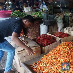 Parah! Harga Sembako Terbang, di sini Rawit Merah Rp103.000