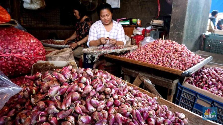 Jelang Nataru, Melihat Langsung Harga Pangan di Ps Induk Keramat Jati.(CNBC Indonesia/Muhammad Sabki)
