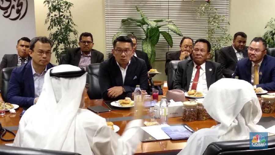 Bangun Kota Rebana, Gubernur Jawa Barat Ridwan Kamil melakukan road show ke Dubai untuk mencari investor kakap.