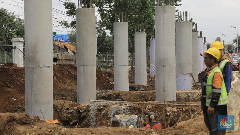 Dinas Bina Marga Provinsi DKI Jakarta menargetkan proyek pembangunan flyover yang menelan anggaran mencapai Rp140,8 miliar dapat rampung pada November 2020.