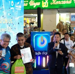 Andalkan QRIS, Bank bjb Digitalkan Pasar Baru Bandung