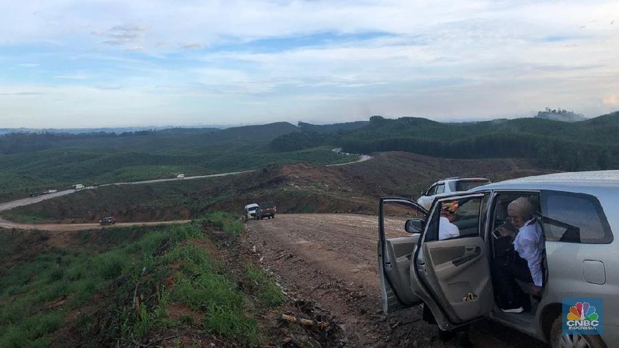 Presiden Jokowi bersama sejumlah menteri Selasa (17/12/2019) berada di Kalimantan Timur untuk meninjau titik pusat lokasi Ibu Kota baru.