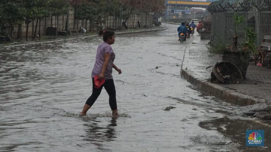Genangan air merendam Kawasan Koja, Jakarta Utara, Selasa (17/12/2019).