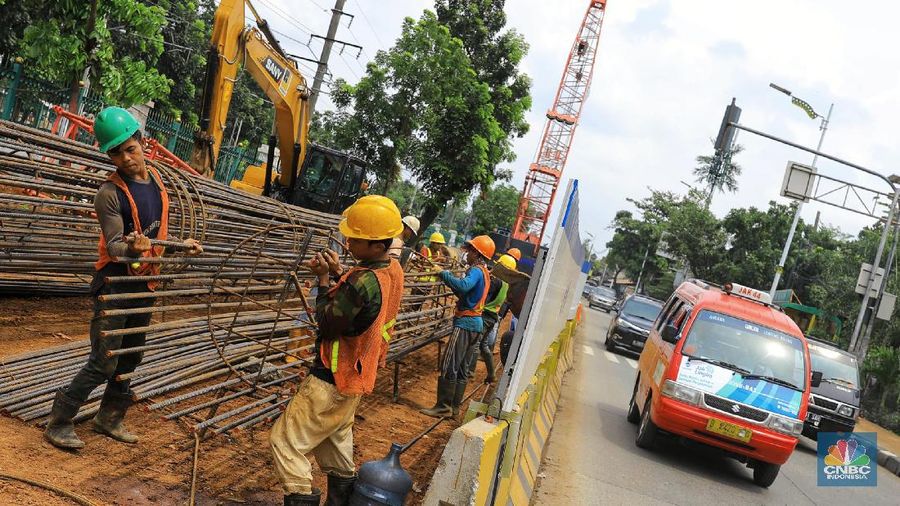 Dinas Bina Marga Provinsi DKI Jakarta menargetkan proyek pembangunan flyover yang menelan anggaran mencapai Rp140,8 miliar dapat rampung pada November 2020.