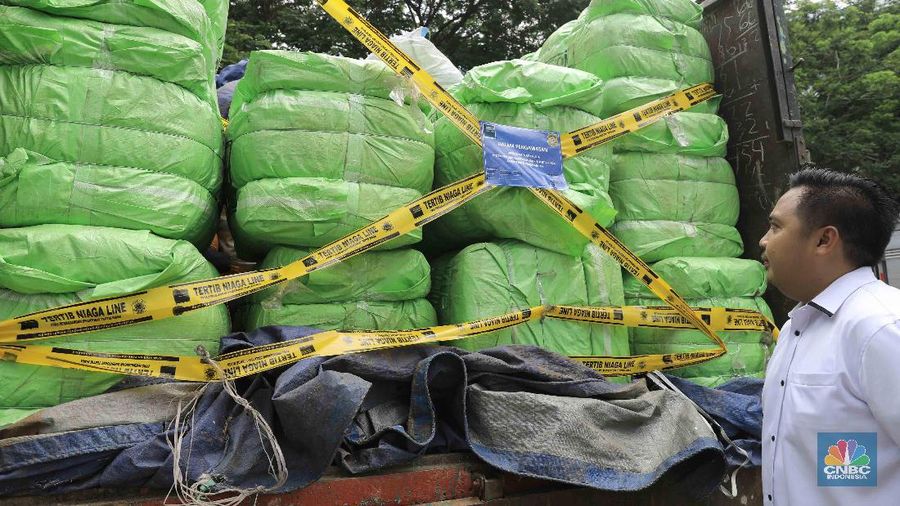 Produk-produk ilegal yang dimusnahkan Kemendag dan Bea Cukai, sebagian dari e-commerce.