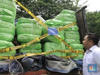 Bea Cukai Musnahkan Produk 'Haram', Sebagian dari e-Commerce