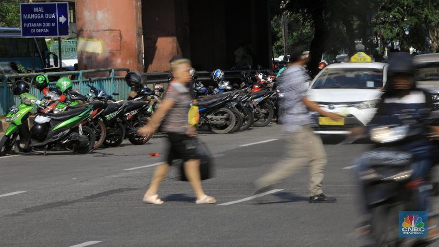 Kementerian Perhubungan Sepakat untuk menaikkan tarif batas bawah dari Rp 2.000/Km menjadi Rp 2.250/Km dan tarif batas atas dari Rp 2.500 menjadi Rp 2.650/Km.