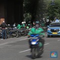 Izin Grab & Gojek Cs Bawa Penumpang di PSBB Terserah Pemda