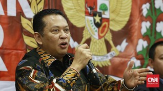 Ketua MPR: Tindak Penyebar Hoaks Corona untuk Cegah Kepanikan