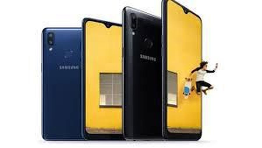Samsung Galaxy A01 vs Realme 5, Mana Entry-level terbaik?