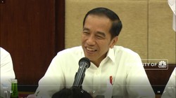 Gubernur Anies, Simak Nih Jokowi Beri Tips Atasi Banjir DKI