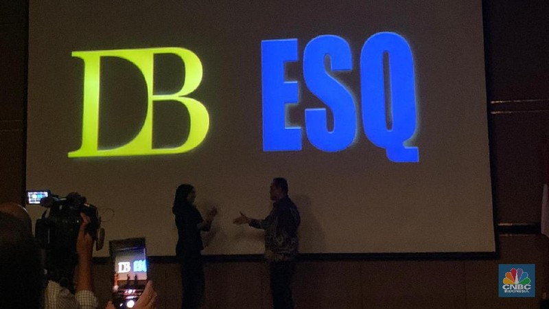Founder Duta Bangsa, Anita Ratnasari Tanjung launching program Duta Bangsa dengan menggandeng ESQ, untuk menghasilkan SDM unggul berkualitas. 