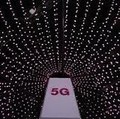 Jurus Menkominfo Supaya HP Pindah ke 5G Makin Murah