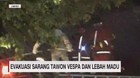 VIDEO: Evakuasi Tawon & Lebah di Malam Hari