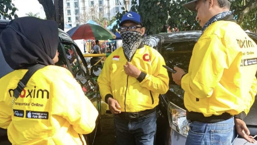 Ojek online asal Rusia, Maxim menanggapi rencana pengkajian tarif ojol. Maxim menyatakan mendukung rencana evaluasi kembali aturan tarif.