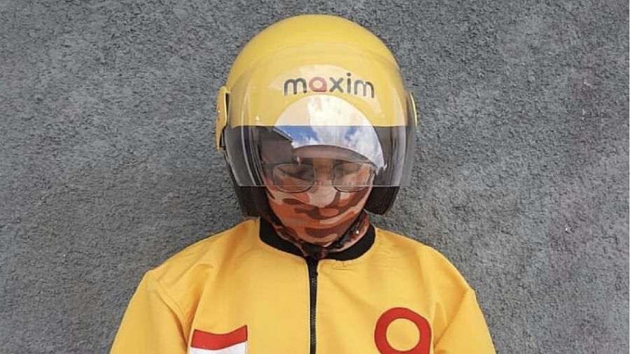 Operator ojek online asal Rusia Maxim mulai buka suara mengenai aksi demontrasi dari driver Grab dan Gojek yang menggeruduk kantor Maxim di Solo, Jawa Tengah.
